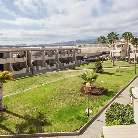 Guestready - The Perfect Summer Breeze Escape *