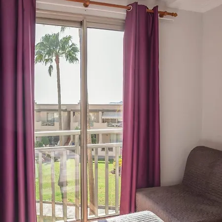 Guestready - The Perfect Summer Breeze Escape *